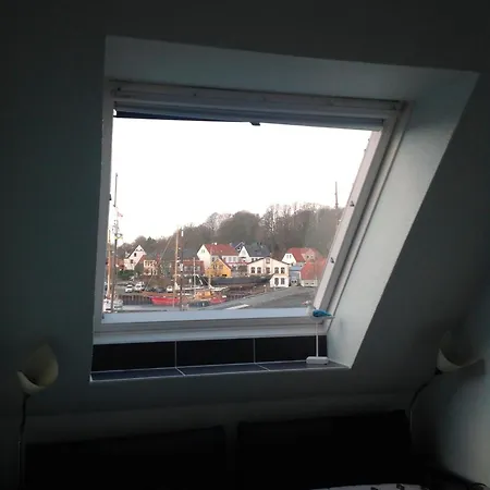 Clara's Kajüte Mit Strandkorb Eckernförde