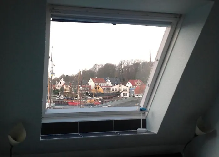 Clara's Kajuete Mit Strandkorb Eckernförde